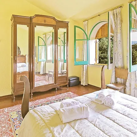 10 Bedroom Cozy In Vilanova Del Valles