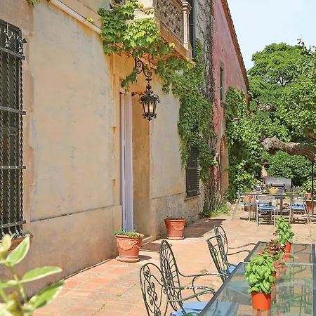 10 Bedroom Cozy In Vilanova Del Valles Holiday home Vallromanes