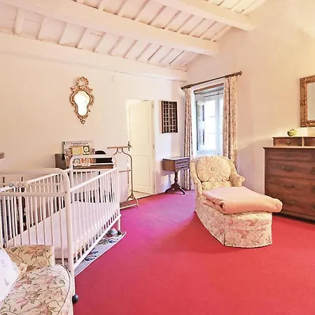 Holiday home 10 Bedroom Cozy In Vilanova Del Valles Vallromanes