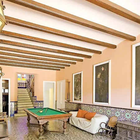 Holiday home 10 Bedroom Cozy In Vilanova Del Valles Vallromanes