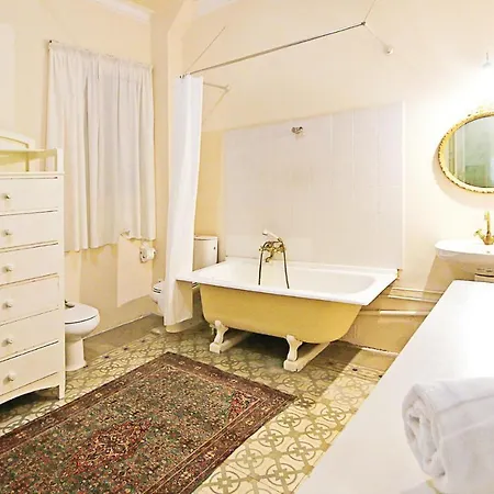 10 Bedroom Cozy In Vilanova Del Valles Vallromanes